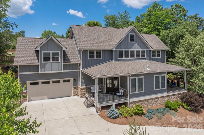 118 Still Water Ln, Fletcher, NC 28732