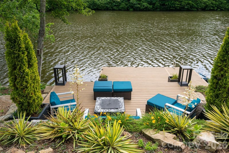 305 Lakewood Dr, Asheville, NC 28803