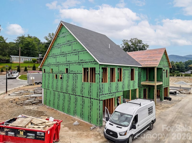 165 Martha Ave, Hendersonville, NC 28792