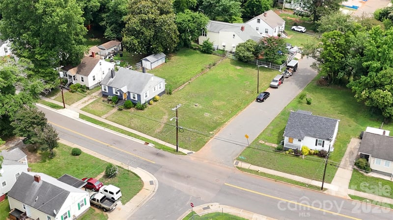1321 Camp Greene St, Charlotte, NC 28208