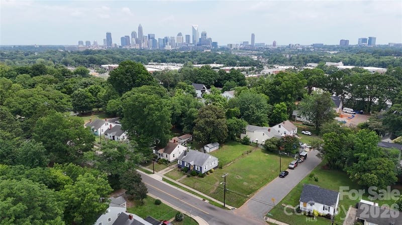1321 Camp Greene St, Charlotte, NC 28208