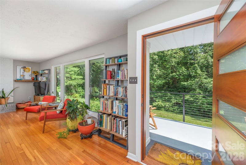 90 Bell Rd, Asheville, NC 28805