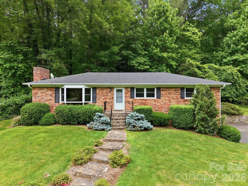 22 Mayfair Dr, Candler, NC 28715
