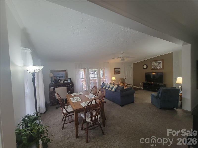 131 Dahlia Ln, Waynesville, NC 28785