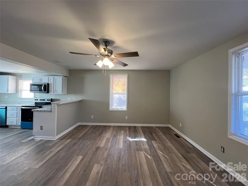 112 Van Buren St, Gaffney, SC 29340