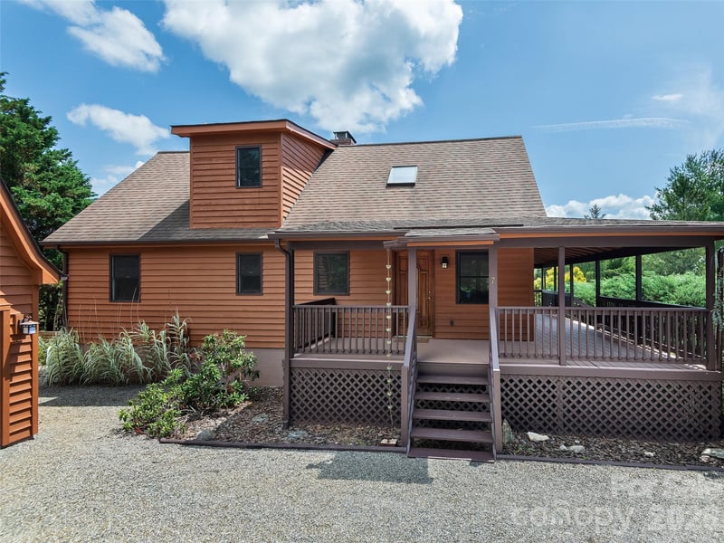 7 Hope Ln, Weaverville, NC 28787