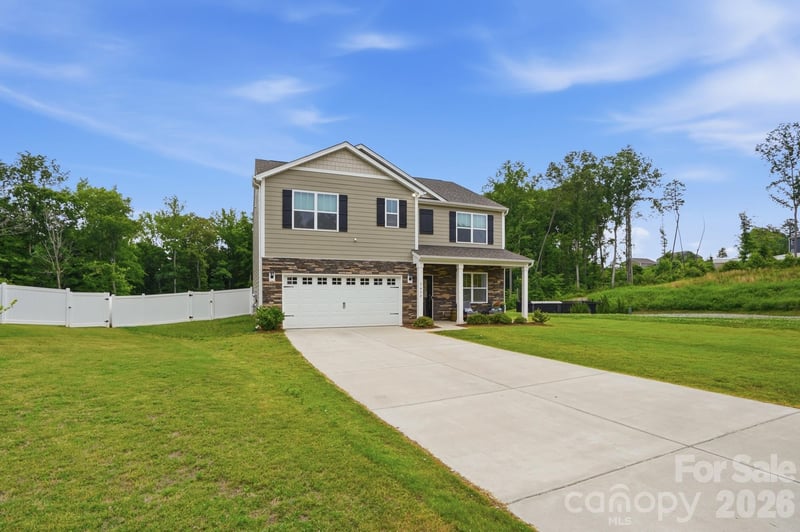 3652 Azalea Ridge Dr, Mount Holly, NC 28120