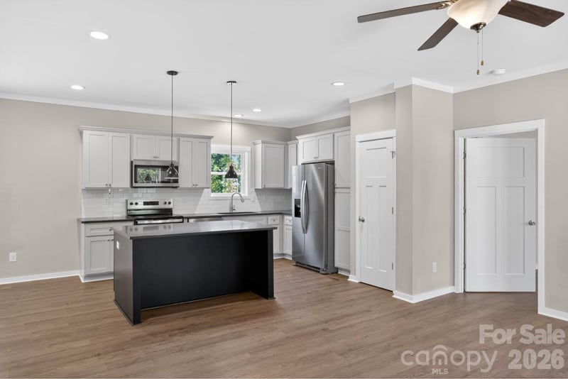 159 Evenfall Ln, Columbus, NC 28722
