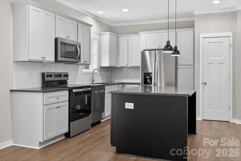 159 Evenfall Ln, Columbus, NC 28722
