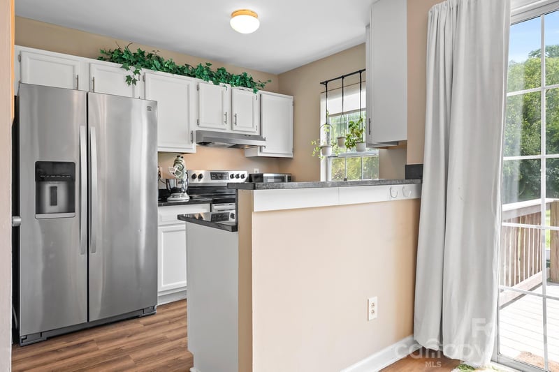 8159 Circle Tree Ln, Charlotte, NC 28277