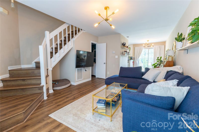 8159 Circle Tree Ln, Charlotte, NC 28277