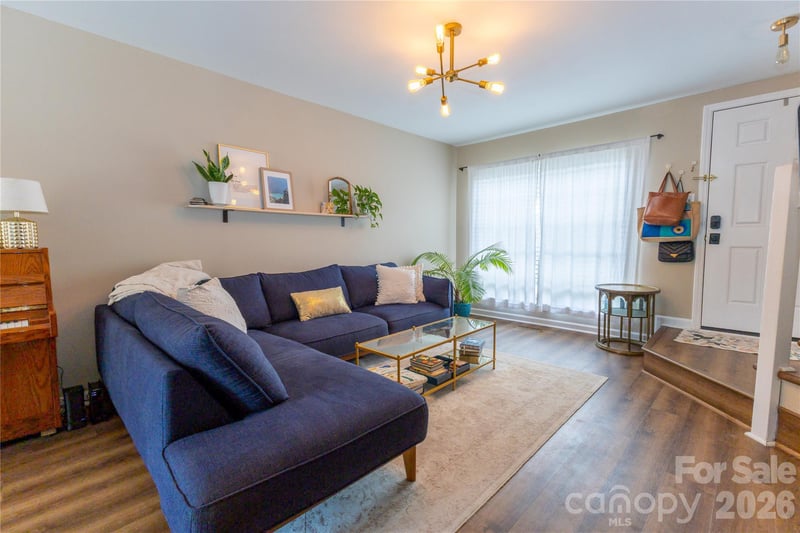 8159 Circle Tree Ln, Charlotte, NC 28277