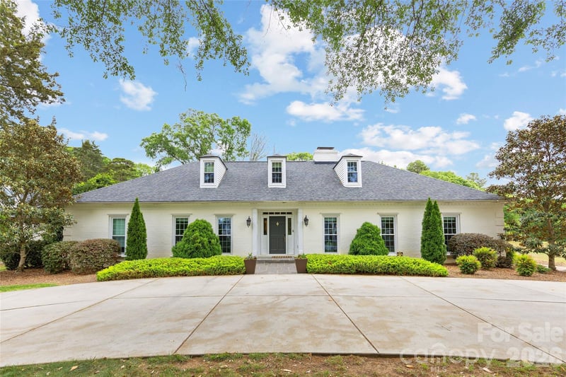 3921 River Ridge Rd, Charlotte, NC 28226