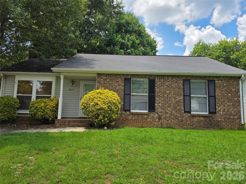 4827 Harri Ann Dr, Charlotte, NC 28227