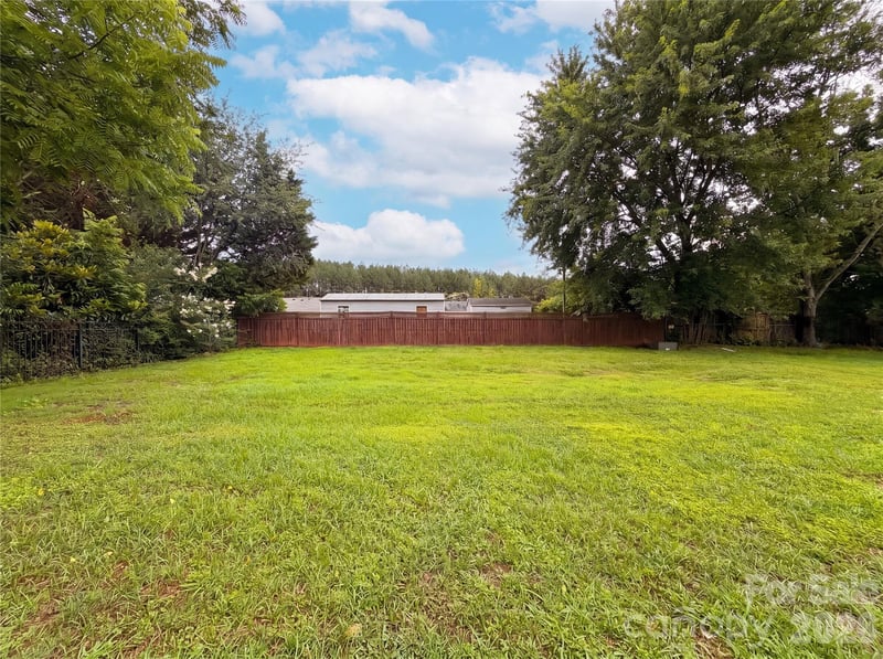 10015 Garth Wood Rd, Charlotte, NC 28273