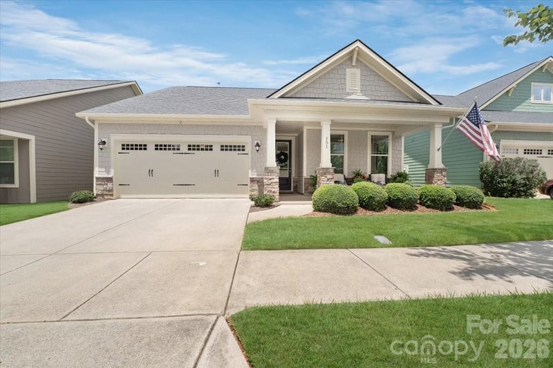 151 Johnson Manor St, Mooresville, NC 28115