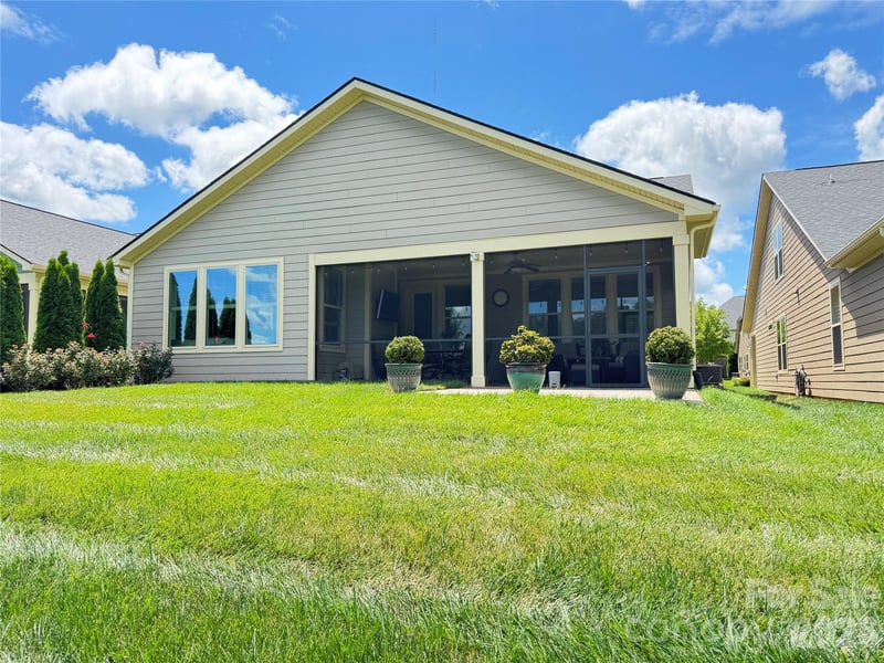 151 Johnson Manor St, Mooresville, NC 28115