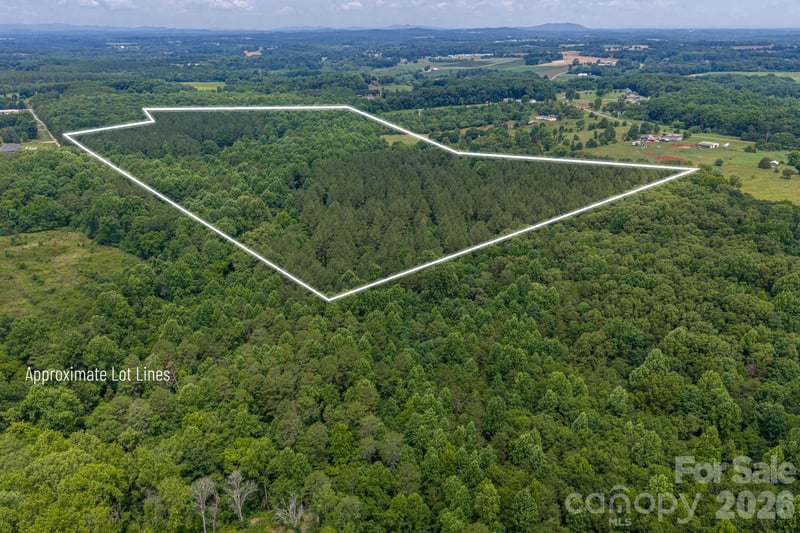 000 Logan Land Rd, Lincolnton, NC 28092