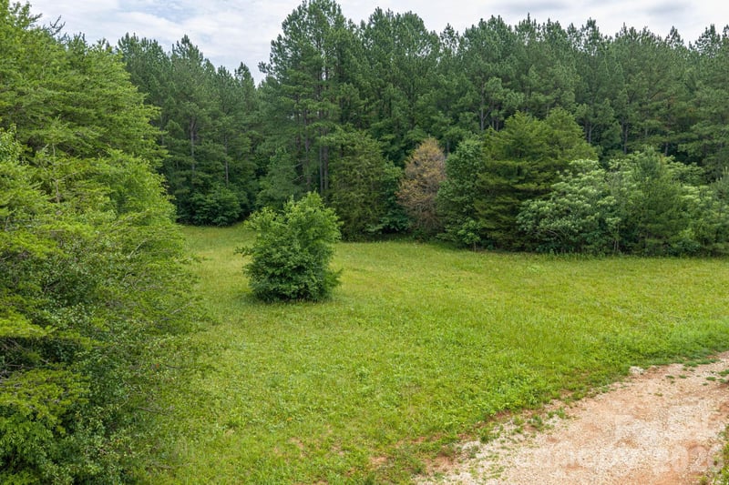000 Logan Land Rd, Lincolnton, NC 28092