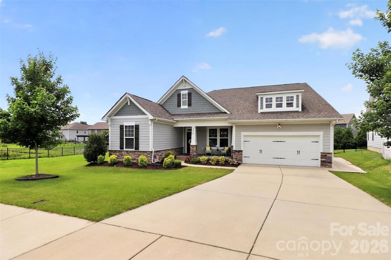3046 Paddington Dr, Indian Trail, NC 28079