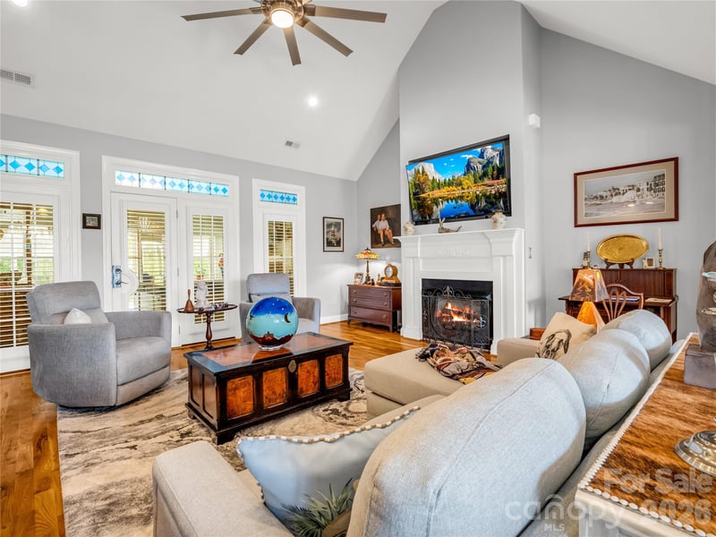 167 Green Meadows Dr, Forest City, NC 28043
