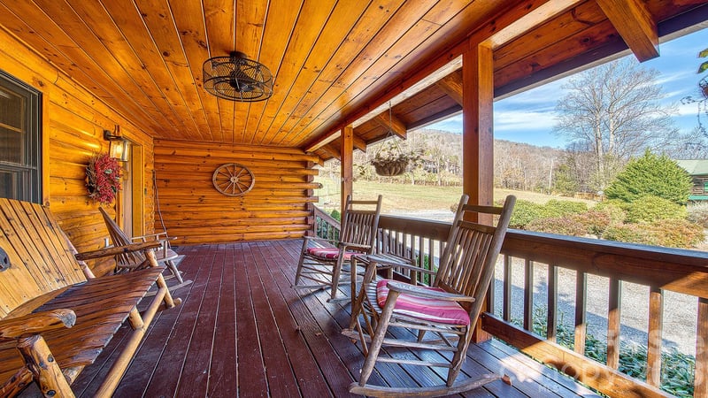 41 Nanny Patch Cv, Maggie Valley, NC 28751