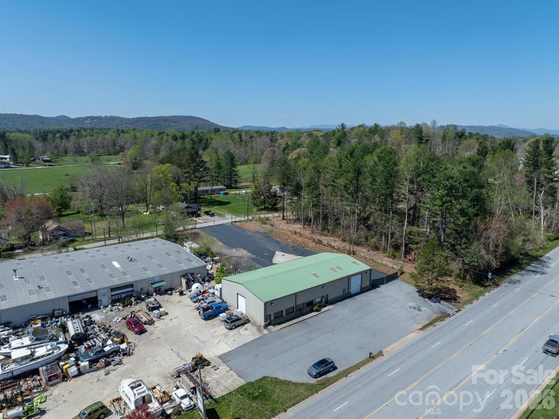 2997 Spartanburg Hw, Asheville, NC 28726