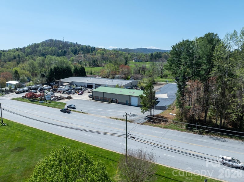 2997 Spartanburg Hw, Asheville, NC 28726