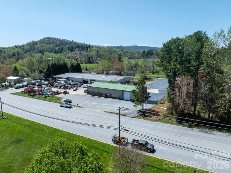 2997 Spartanburg Hw, Asheville, NC 28726