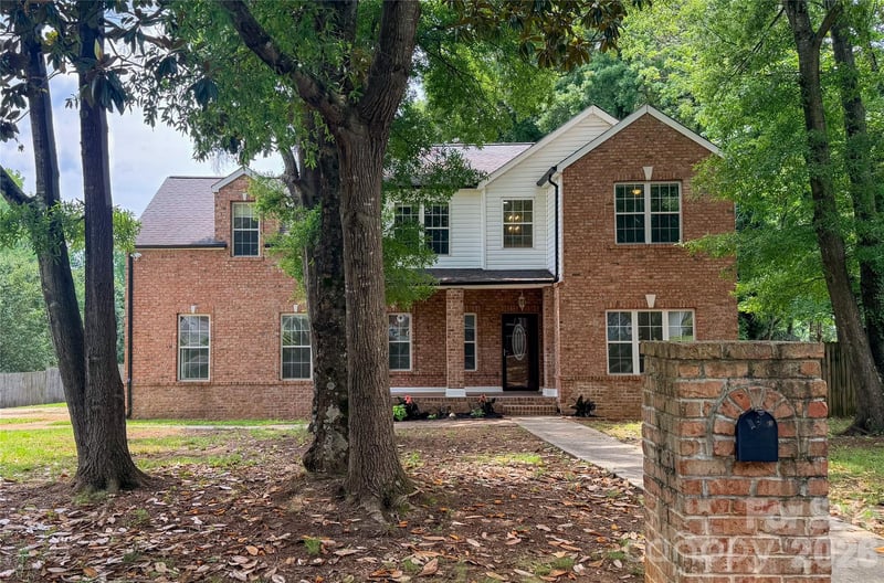 5846 Hanna Ct, Charlotte, NC 28212