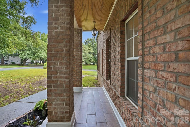 5846 Hanna Ct, Charlotte, NC 28212