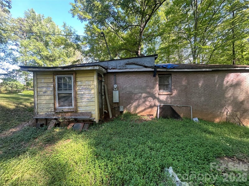 119 Pine Hill Ln, Mount Holly, NC 28120