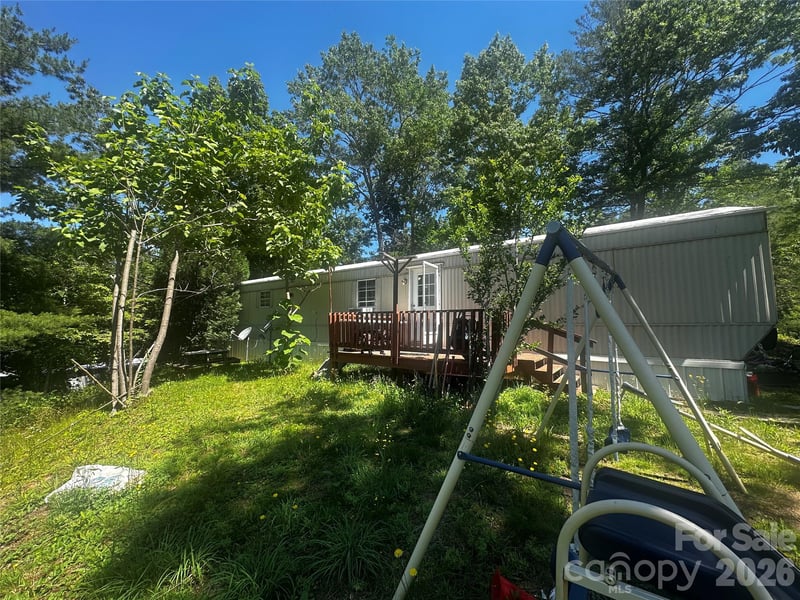 105 Satinwood Dr, Burnsville, NC 28714