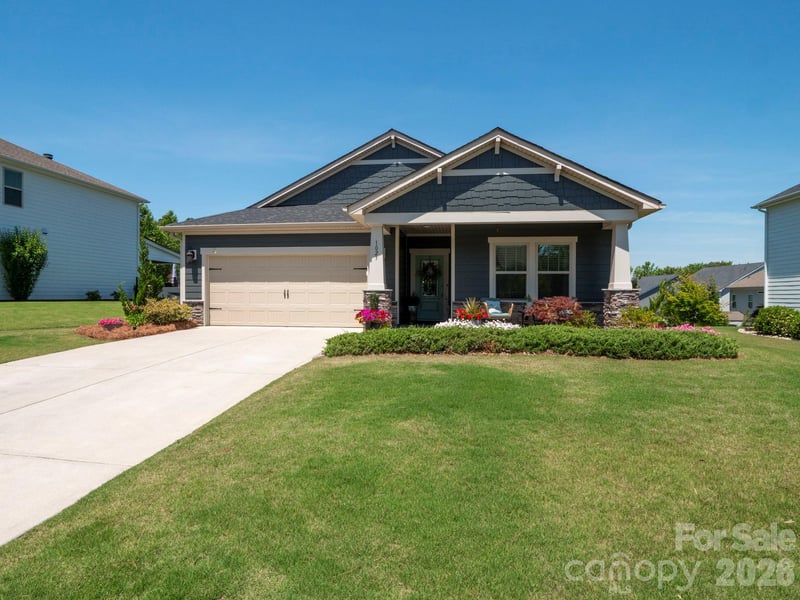 1023 Ellington Downs Way, Wesley Chapel, NC 28110