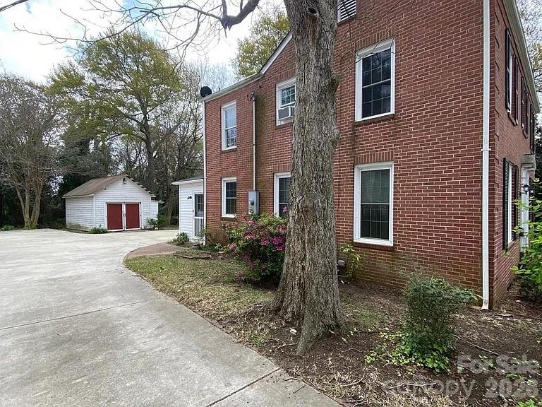 105 Brent St, Wadesboro, NC 28170