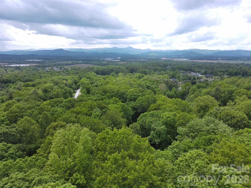 000 Northview Dr #13, Hendersonville, NC 28791
