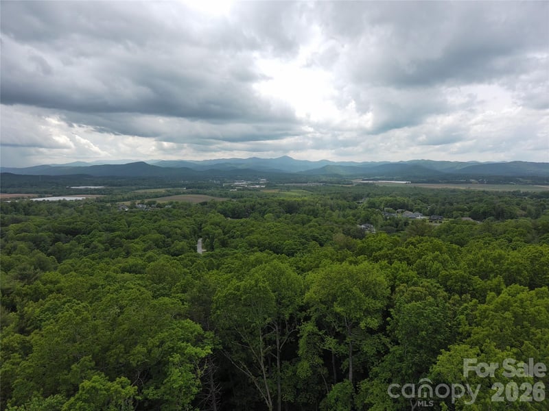 000 Northview Dr #13, Hendersonville, NC 28791