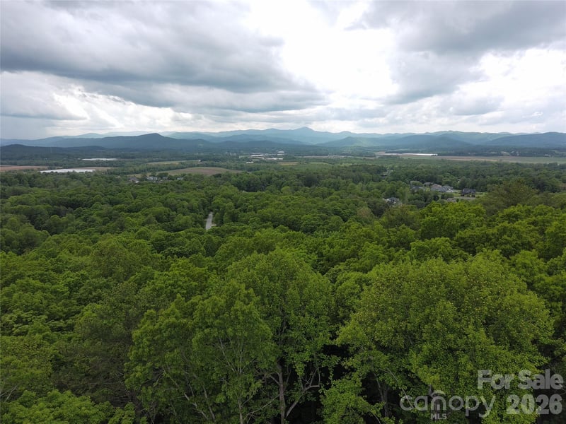 000 Northview Dr #13, Hendersonville, NC 28791