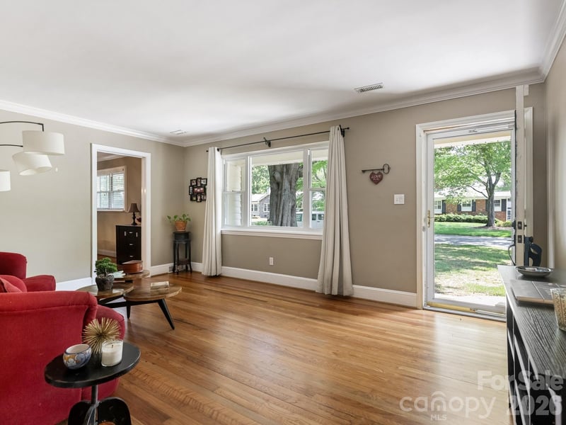 5634 Wedgewood Dr, Charlotte, NC 28210