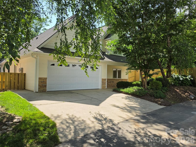 45 Beekeeper Trl, Swannanoa, NC 28778