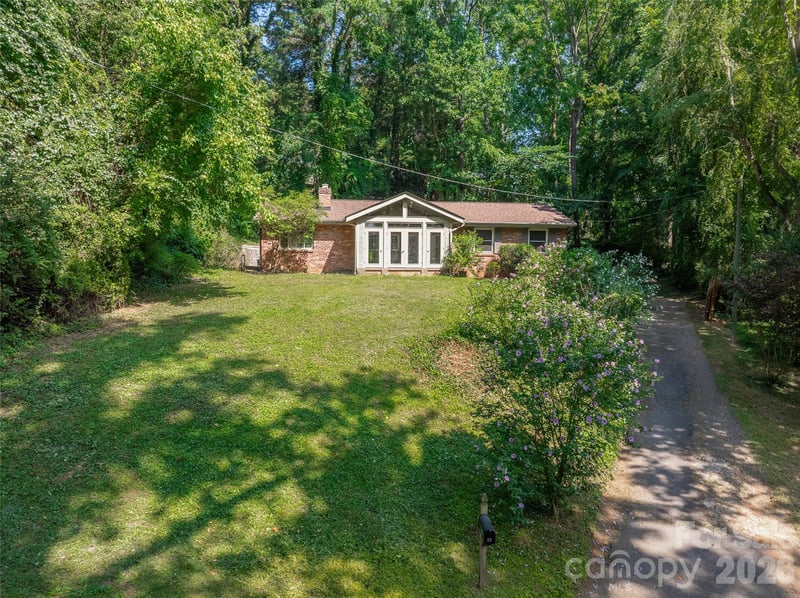 41 Pinehurst Rd, Asheville, NC 28805