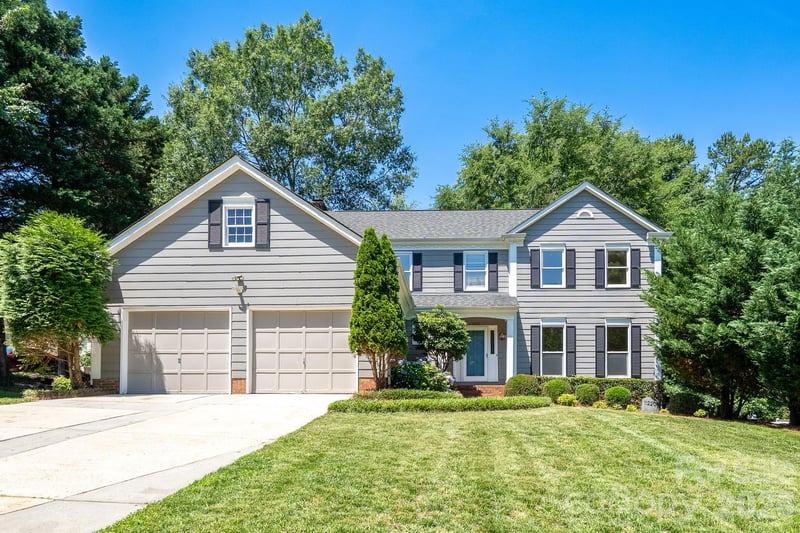 11220 Shandon Way Ln, Charlotte, NC 28262