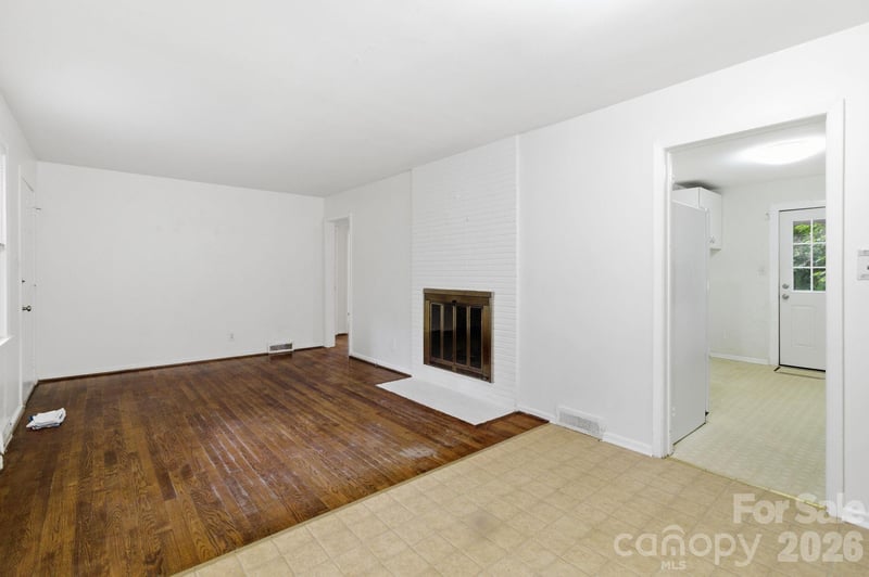 1909 Camp Greene St, Charlotte, NC 28208
