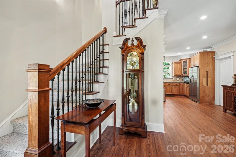 162 Twin Lakes Dr, Statesville, NC 28625