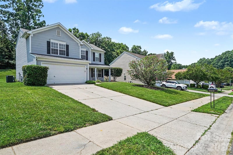 6019 Firethorne Ln, Concord, NC 28025