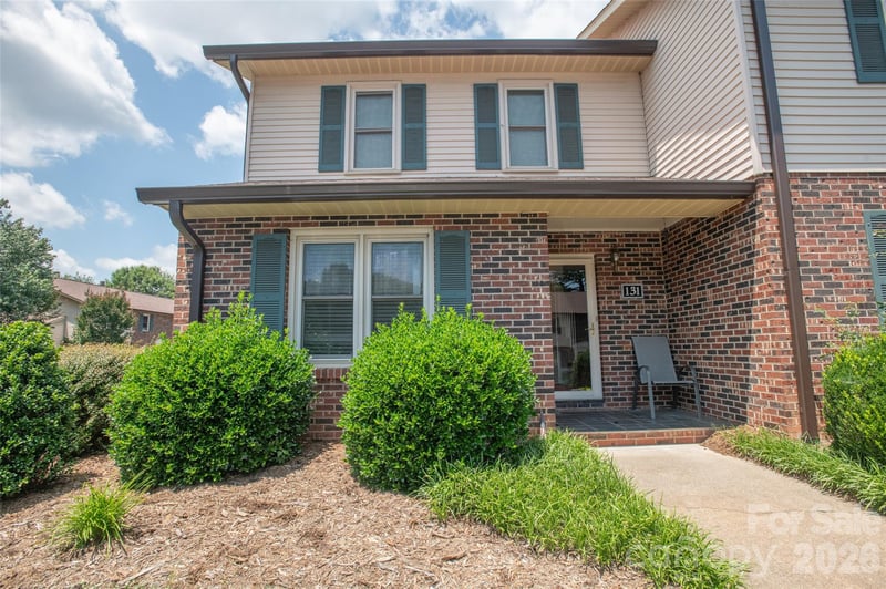 1330 5th St #131, Hickory, NC 28601