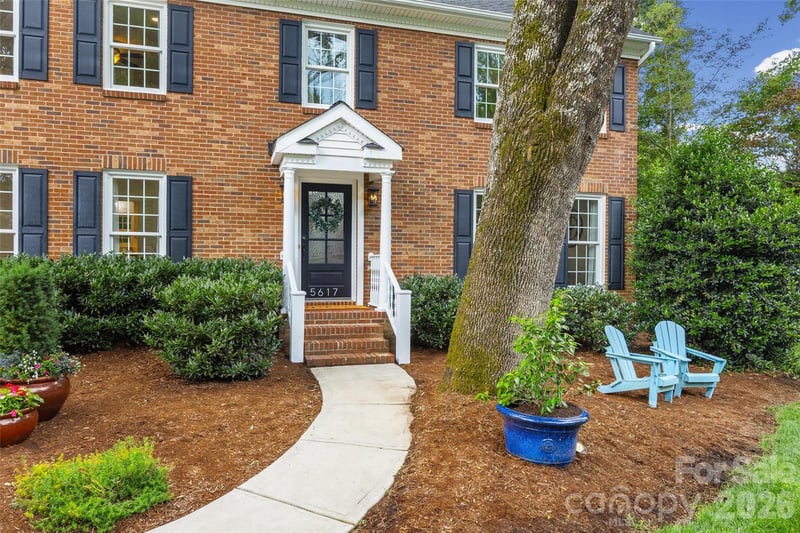 5617 Hillbrook Dr, Charlotte, NC 28226