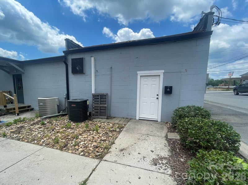8341 Franklin St, Mount Pleasant, NC 28124