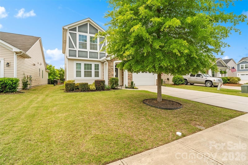 1401 Kings Grove Dr, York, SC 29745