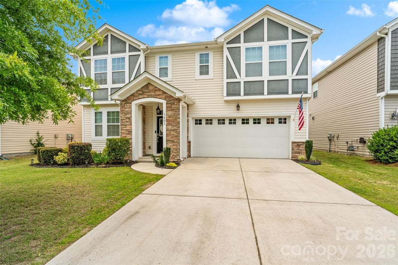 1401 Kings Grove Dr, York, SC 29745
